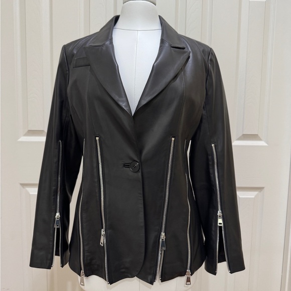 Madonna & Co. - Picture 1 of 6